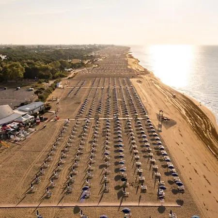 With Terrace Apartman Bibione